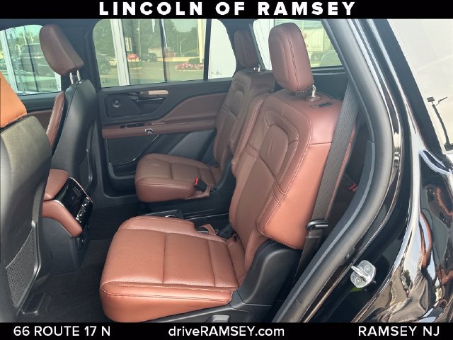 Certified 2026 Lincoln Aviator Reserve AWD/4WD image 23