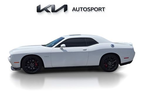 Used 2022 Dodge Challenger R/T w/ Plus Package RWD image 13