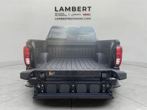 New 2026 GMC Sierra 1500 SLE image 18