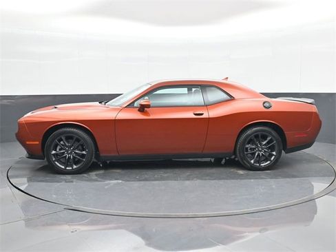 Used 2023 Dodge Challenger SXT w/ Plus Package image 10