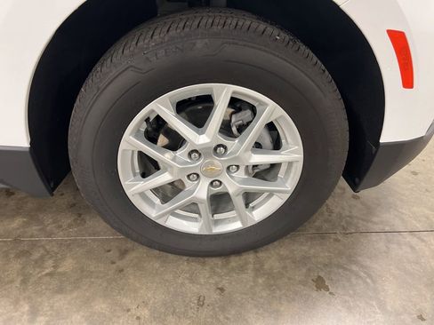 Certified 2023 Chevrolet Equinox LT AWD/4WD image 21