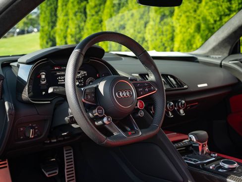 Certified 2023 Audi R8 V10 performance AWD/4WD image 40