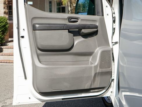 Used 2020 Nissan NV 2500 SV w/ Navigation Package image 17