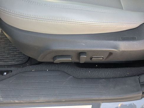 Used 2018 Subaru Outback 3.6R Limited image 16