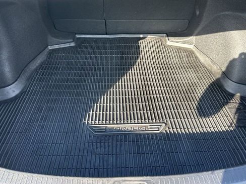 Used 2024 Toyota Corolla LE w/ LE Convenience Package image 24