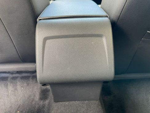 Used 2025 Volkswagen Jetta SE image 25