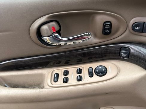 Used 2005 Buick Le Sabre Limited w/ Celebration Edition Package FWD image 12