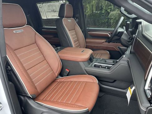 New 2026 GMC Sierra 3500 Denali Ultimate image 29