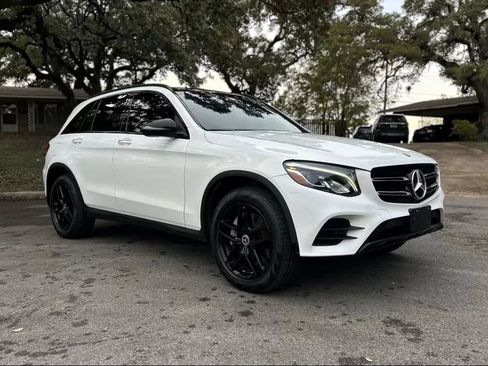 Used 2019 Mercedes-Benz GLC 300 w/ AMG Line image 1