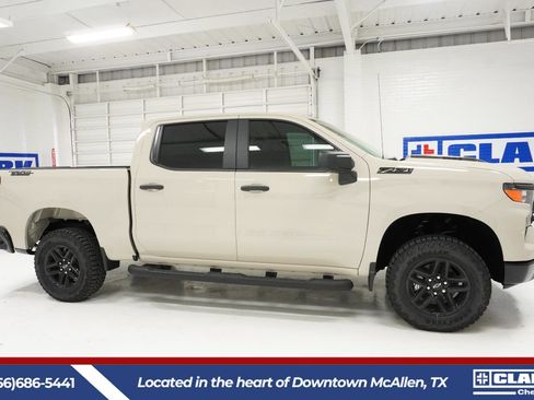 New 2026 Chevrolet Silverado 1500 Custom Trail Boss w/ Dark Appearance Package AWD/4WD image 4