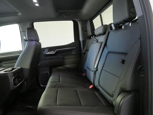 New 2026 GMC Sierra 1500 SLT w/ SLT Premium Plus Package image 17