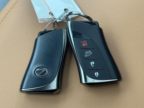 Used 2025 Lexus NX 350h AWD w/ Premium Package image 26