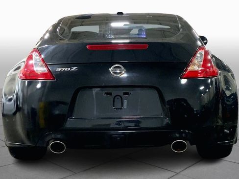 Used 2009 Nissan 370Z Touring image 5