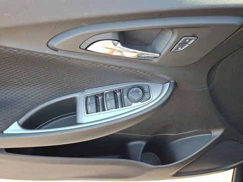 Used 2024 Chevrolet Malibu RS w/ LPO, Floor Liner Package FWD image 13