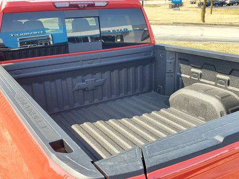 New 2026 Chevrolet Silverado 1500 ZR2 w/ LPO, Dark Essentials Package AWD/4WD image 29