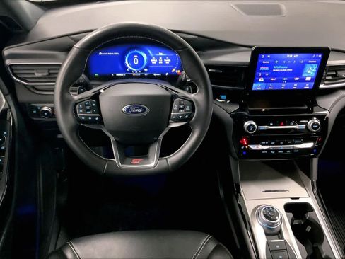 Certified 2022 Ford Explorer ST w/ Equipment Group 401A image 5