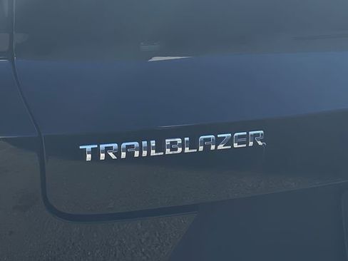 New 2026 Chevrolet TrailBlazer LT FWD image 17