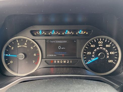 Used 2016 Ford F150 XLT w/ Equipment Group 302A Luxury image 14