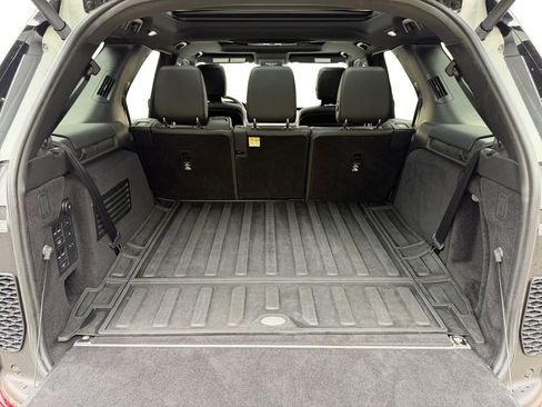 Used 2019 Land Rover Discovery HSE AWD/4WD image 25
