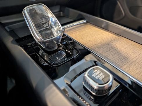 New 2026 Volvo XC60 T8 Plus w/ Climate Package image 21