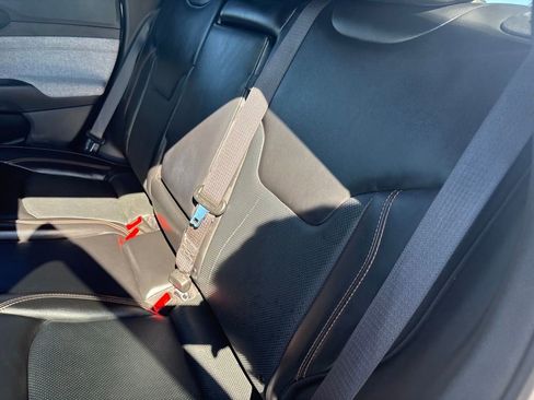 Used 2023 Jeep Compass Latitude w/ Sun and Sound Group image 28