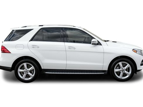 Used 2018 Mercedes-Benz GLE 350 w/ Premium 1 Package image 7