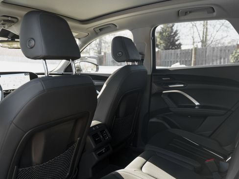 Certified 2025 Audi Q5 Premium Plus w/ Premium Plus image 23