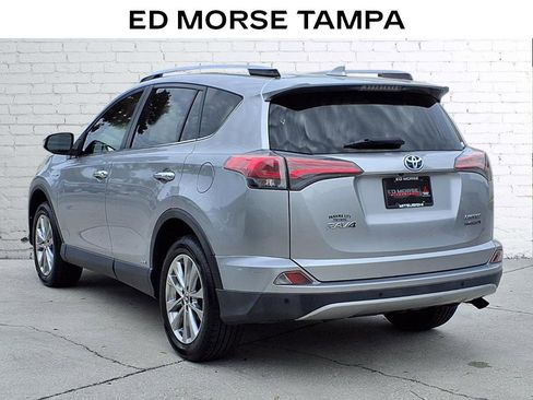 Used 2017 Toyota RAV4 Limited image 3