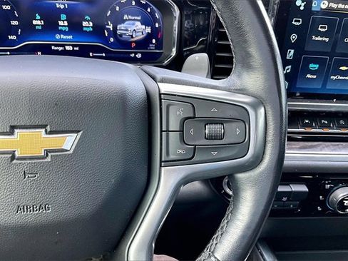 Used 2022 Chevrolet Silverado 1500 LTZ w/ Technology Package image 11