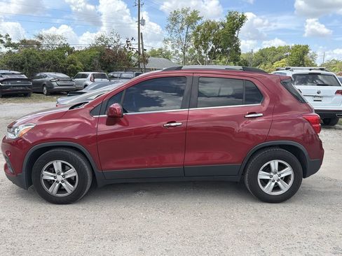 Used 2019 Chevrolet Trax LT w/ Driver Confidence Package image 4