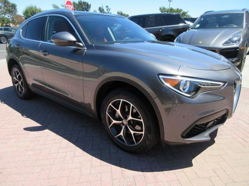 Used 2019 Alfa Romeo Stelvio Ti AWD/4WD image 71