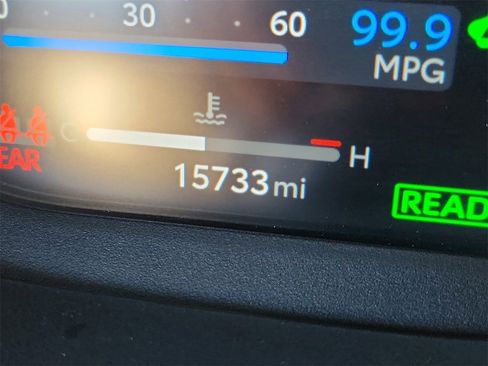 Used 2024 Toyota RAV4 XSE image 23