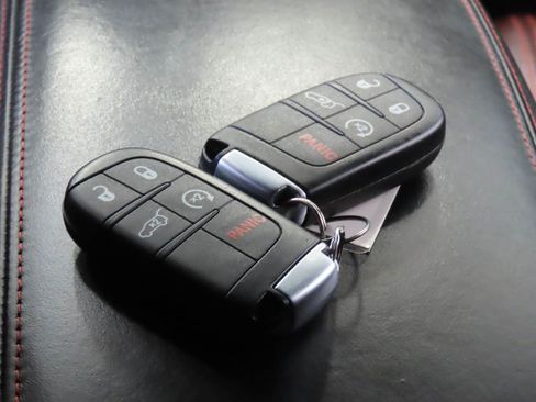 Used 2024 Dodge Durango GT RWD image 18