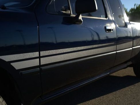 Used 1994 Toyota Pickup DX image 33