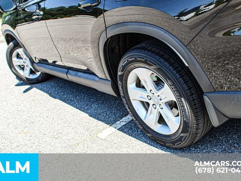 Used 2024 Honda Pilot LX image 12
