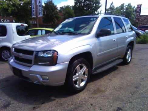 Used 2008 Chevrolet TrailBlazer LT AWD/4WD image 2