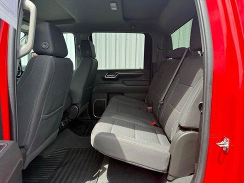 Used 2025 Chevrolet Silverado 2500 LT w/ Convenience Package AWD/4WD image 5