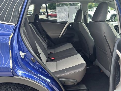 Used 2015 Toyota RAV4 XLE AWD/4WD image 15