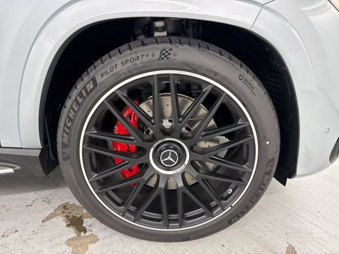 New 2026 Mercedes-Benz GLS 63 AMG 4MATIC image 12