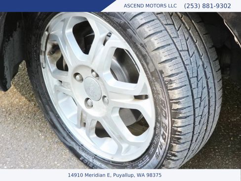 Used 2008 Ford Focus SE FWD image 15