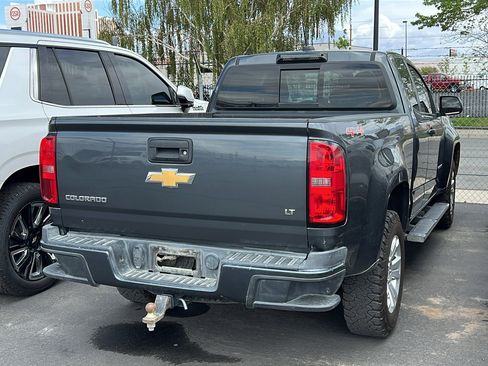 Used 2016 Chevrolet Colorado LT w/ LT Convenience Package AWD/4WD image 3