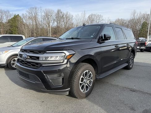 Used 2024 Ford Expedition Max XLT image 1