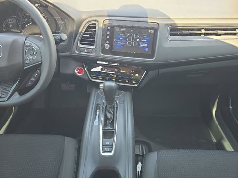 Certified 2022 Honda HR-V EX image 10
