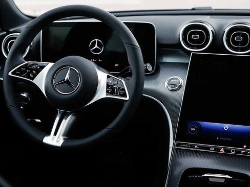 Used 2026 Mercedes-Benz C 300 4MATIC Sedan image 16