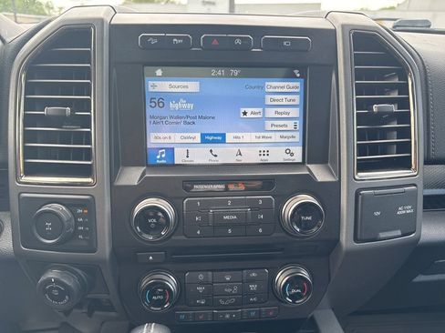 Used 2017 Ford F150 Raptor w/ Equipment Group 802A Luxury AWD/4WD image 12