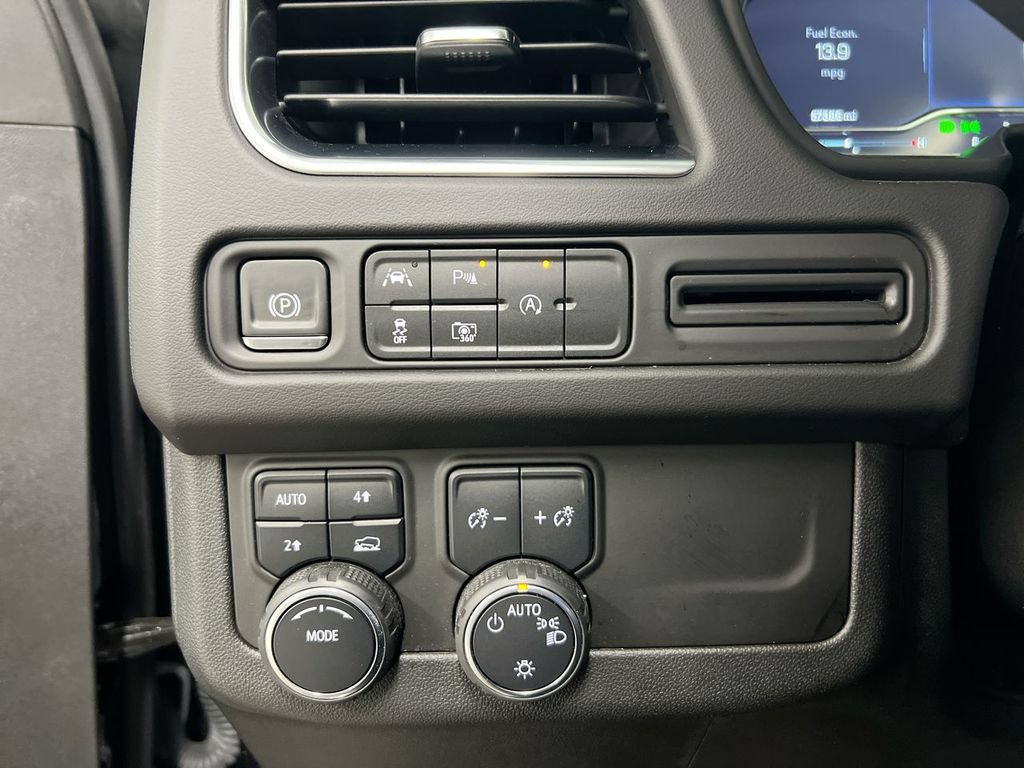Used 2023 Chevrolet Tahoe RST w/ Luxury Package AWD/4WD image 19