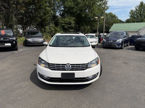 Used 2013 Volkswagen Passat TDI SEL Premium FWD image 2