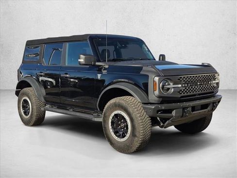Used 2021 Ford Bronco Badlands image 3