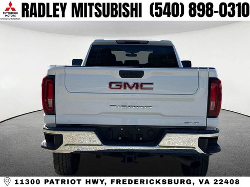 Used 2022 GMC Sierra 2500 SLT w/ Snow Plow Prep/Camper Package AWD/4WD image 18