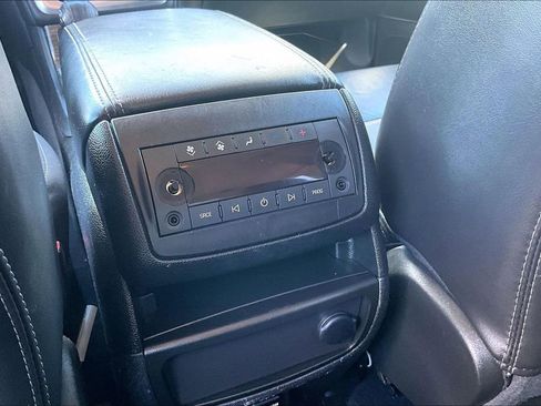 Used 2015 GMC Acadia SLT image 10